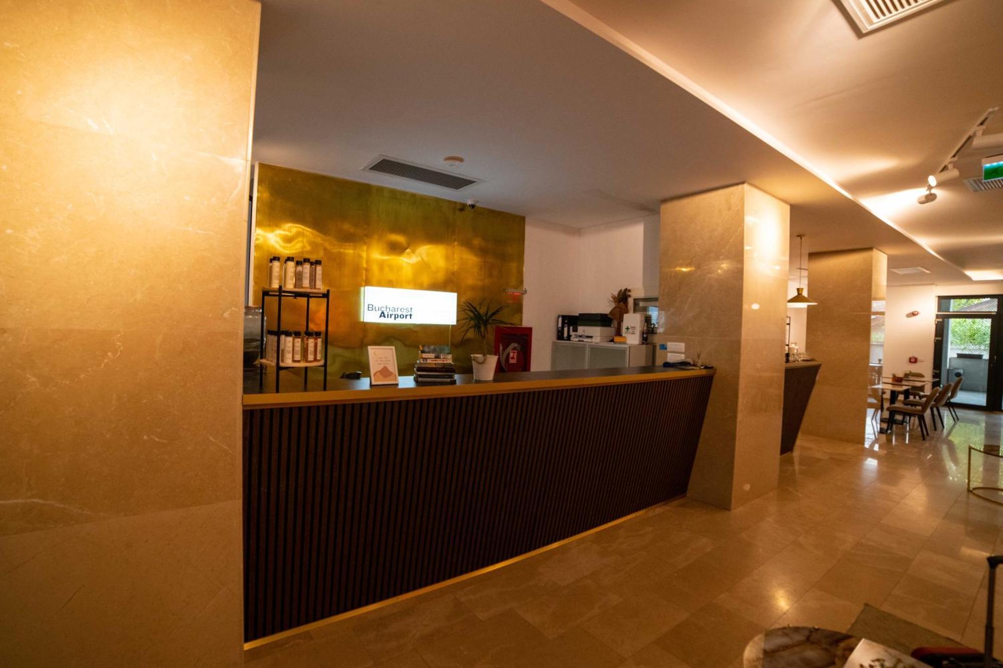 奥托佩尼Bucharest Airport Accomodation公寓式酒店 外观 照片