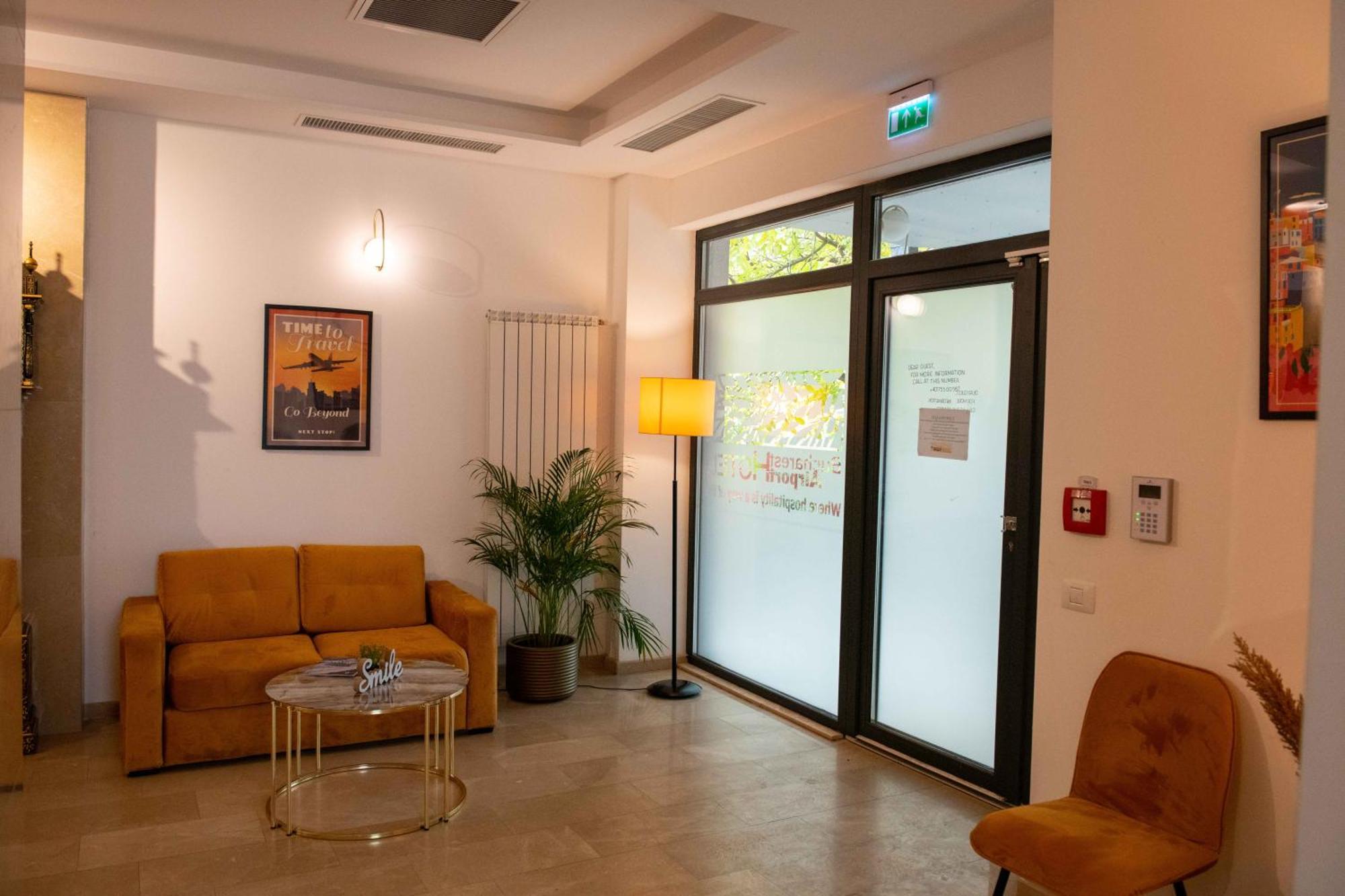 奥托佩尼Bucharest Airport Accomodation公寓式酒店 外观 照片