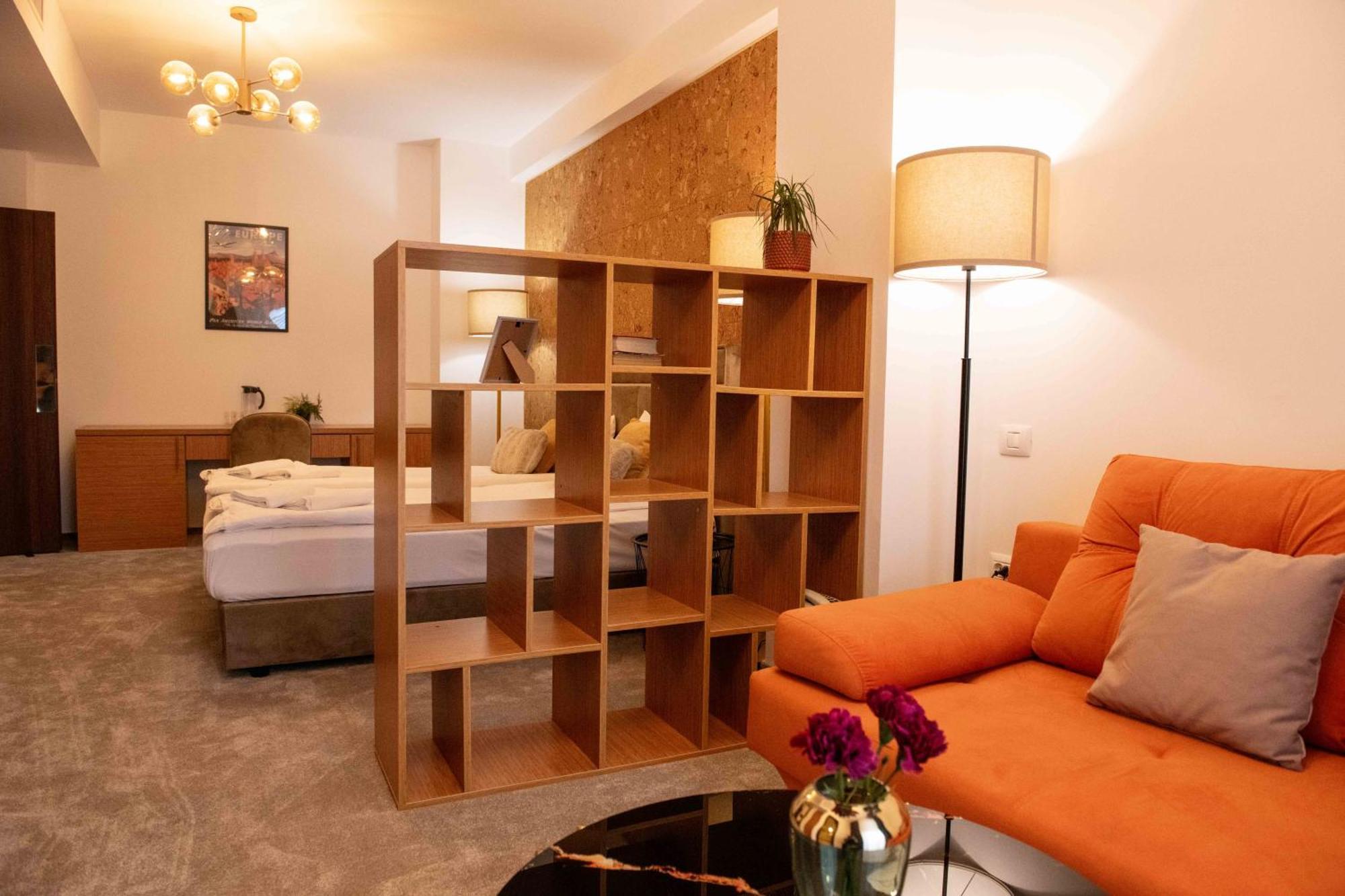 奥托佩尼Bucharest Airport Accomodation公寓式酒店 外观 照片