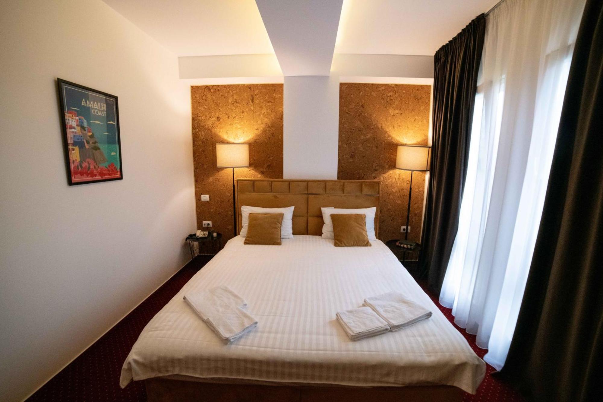 奥托佩尼Bucharest Airport Accomodation公寓式酒店 外观 照片