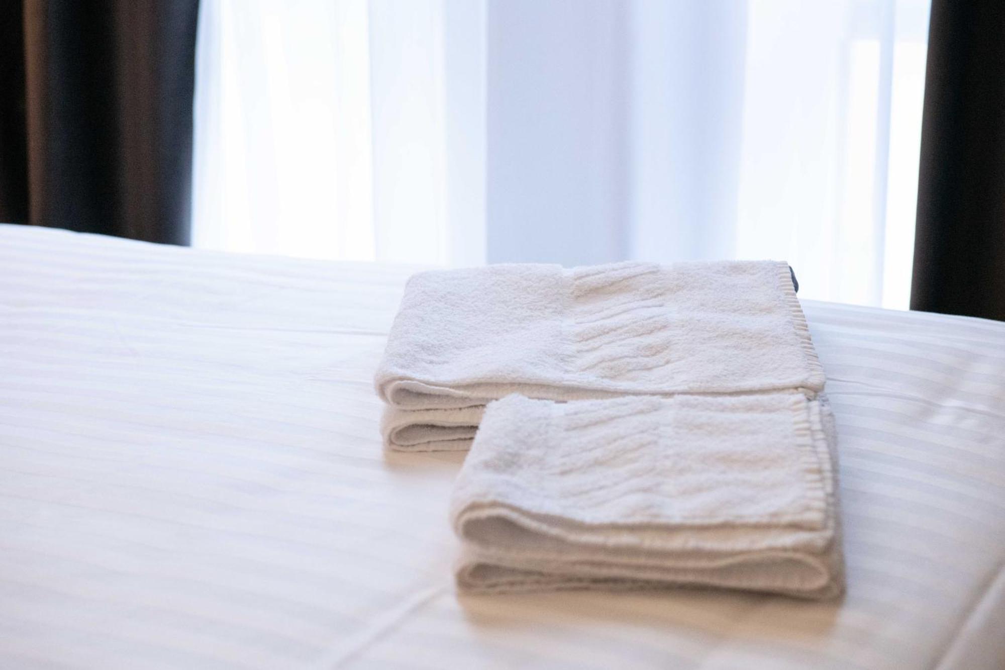 奥托佩尼Bucharest Airport Accomodation公寓式酒店 外观 照片