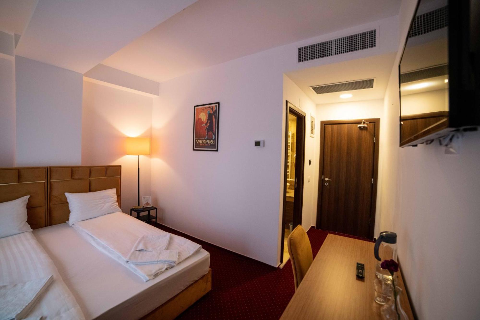 奥托佩尼Bucharest Airport Accomodation公寓式酒店 外观 照片